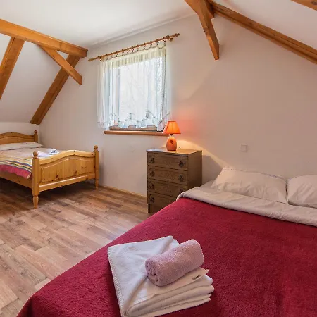 In With Pool Dom wakacyjny