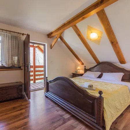 Dom wakacyjny In With Pool Brod Moravice