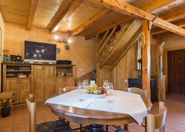 In With Pool Σπίτι διακοπών