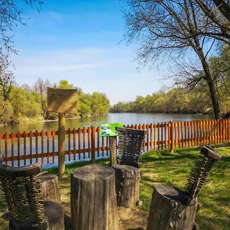 In With Pool Дом отдыха Brod Moravice