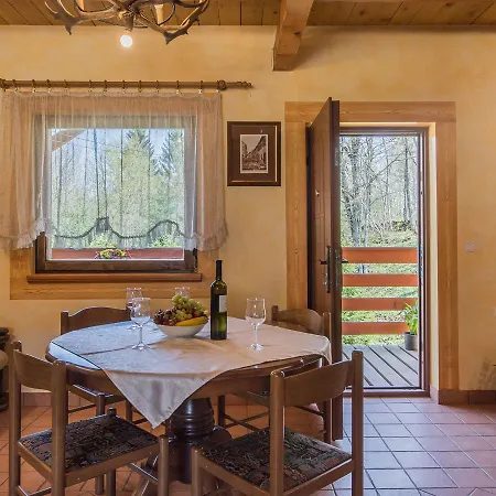 Дом отдыха In With Pool *